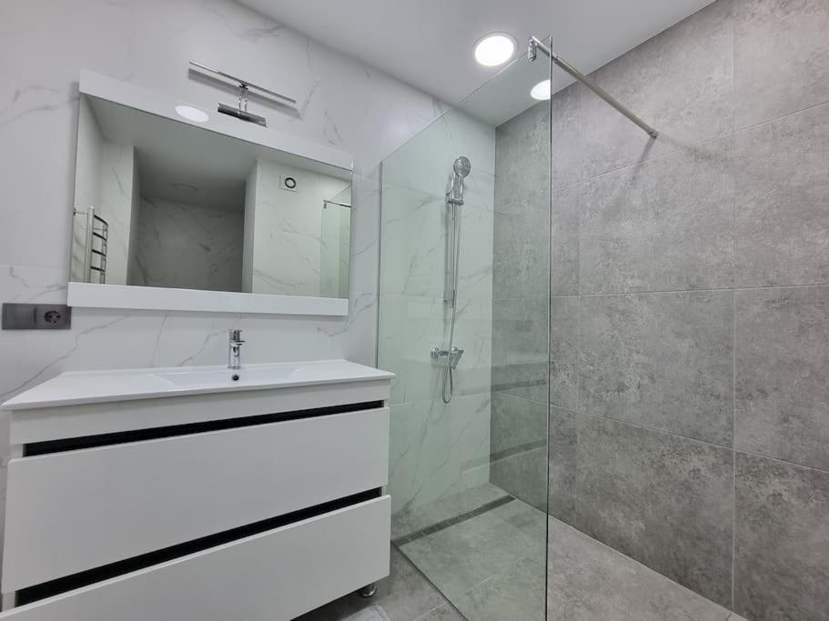 Grand Excelent New Ultra Central Apartments Chisinau Ngoại thất bức ảnh