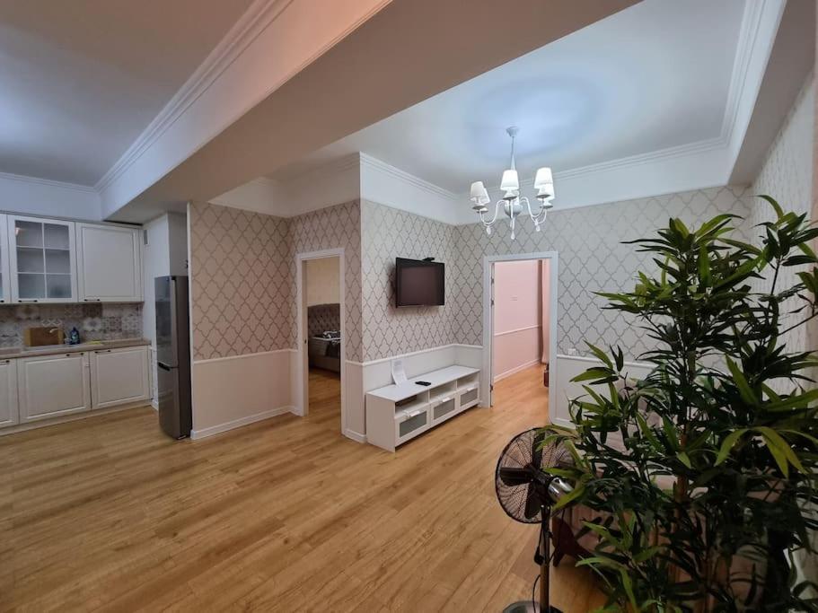 Grand Excelent New Ultra Central Apartments Chisinau Ngoại thất bức ảnh