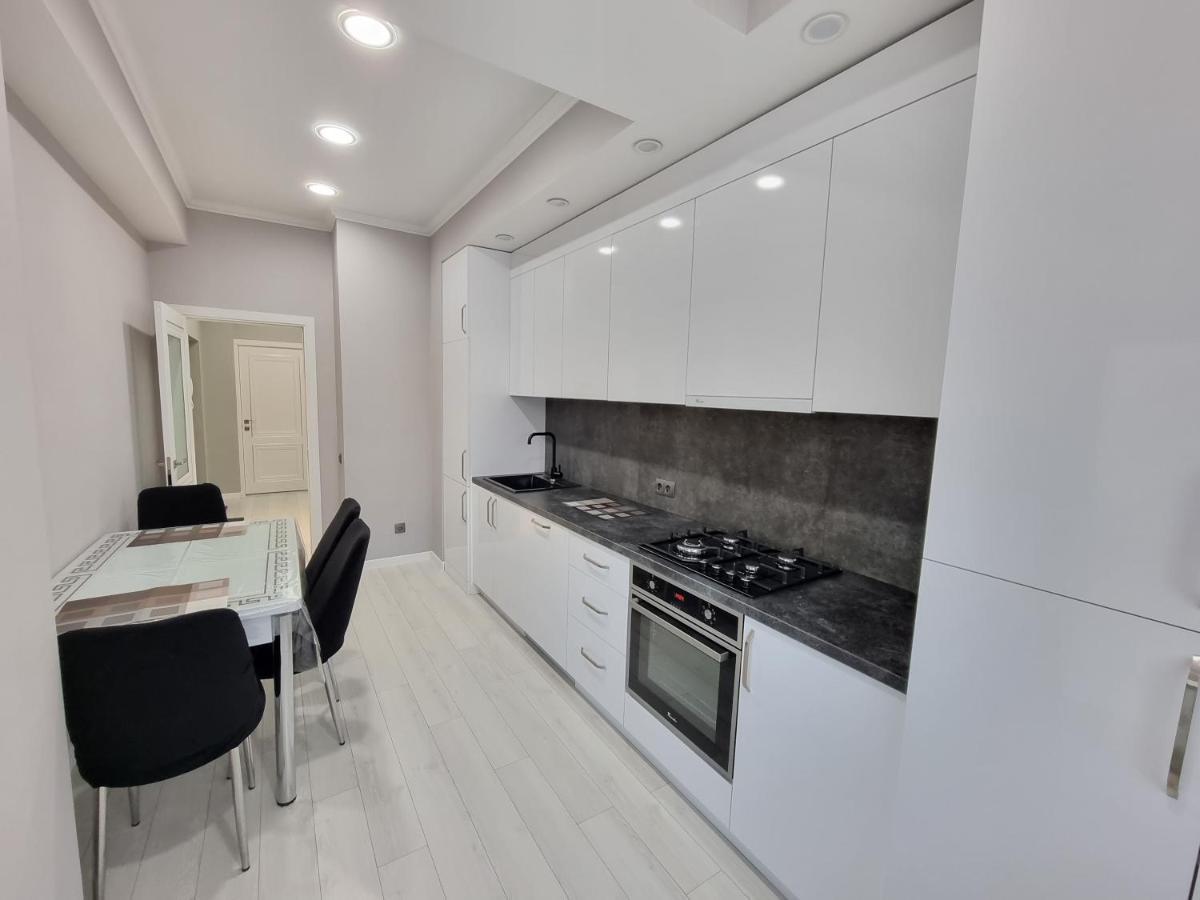 Grand Excelent New Ultra Central Apartments Chisinau Ngoại thất bức ảnh